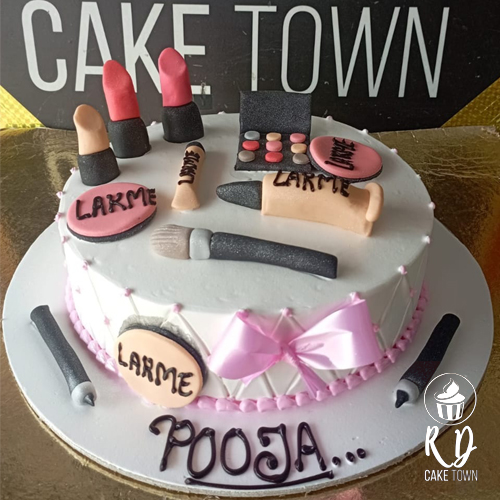 Designer Theme Cake